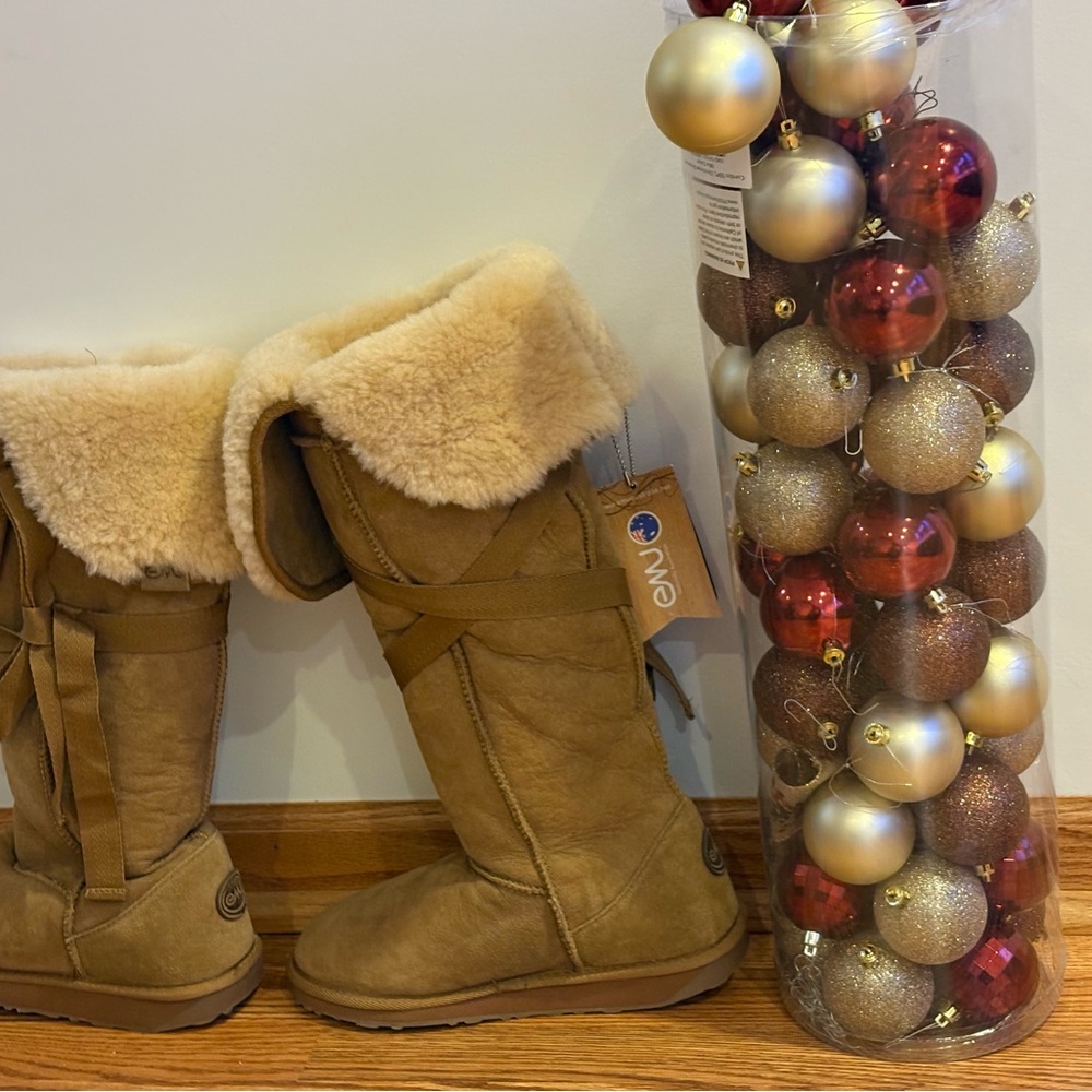 Emu Tan Ankle Boots with Cream Fur Lining made in Australia - Picture 2 of 7